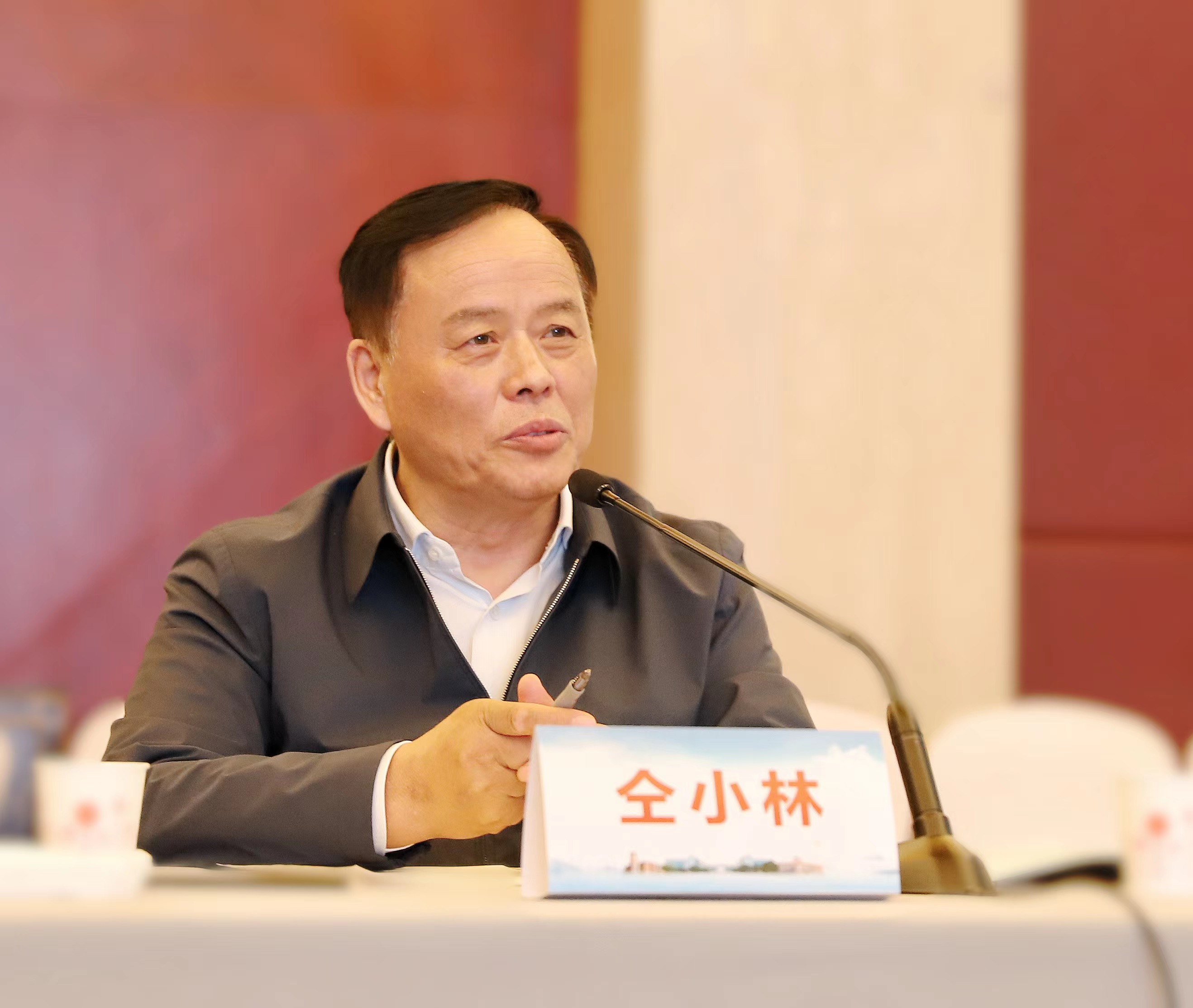 754a161bcd27386cdcc5b95078ee7de.jpg