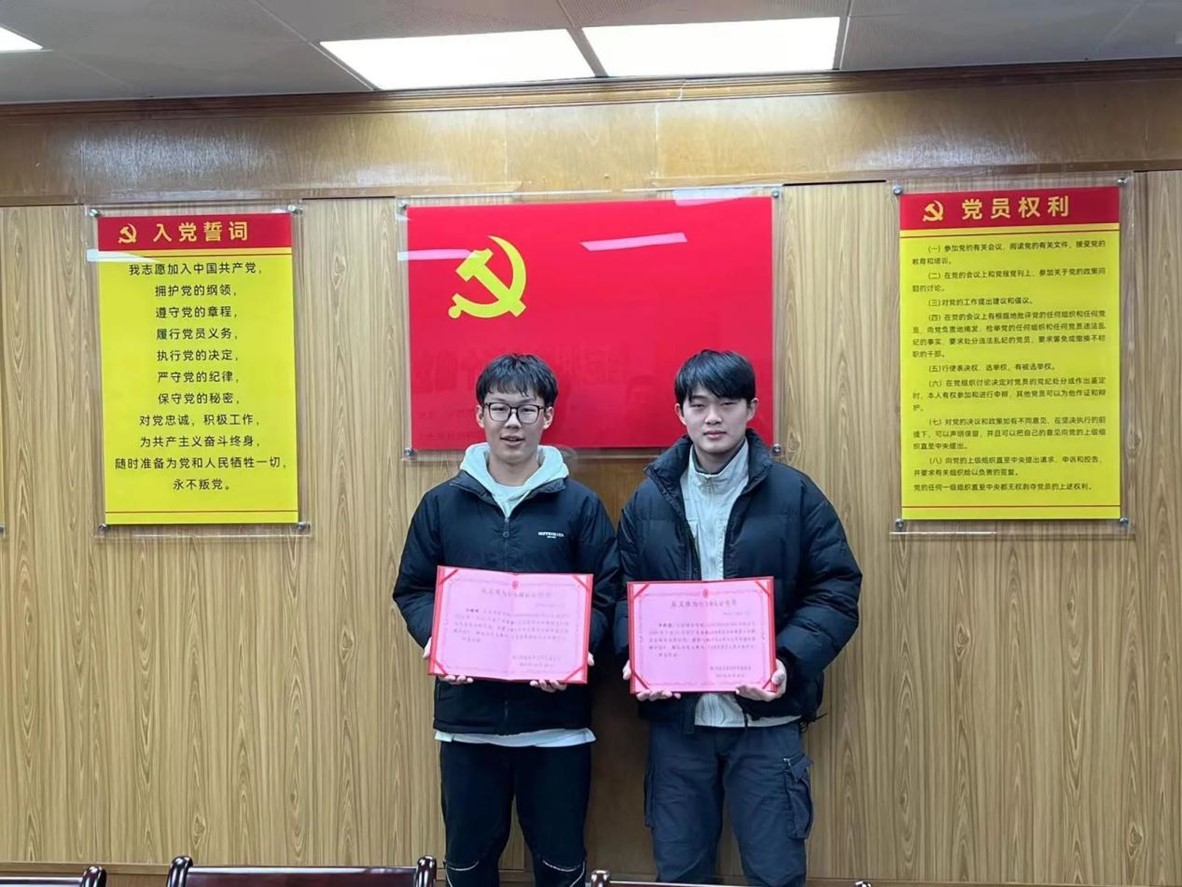 濃濃夜色里傳來呼救聲，這位大學生選擇……
